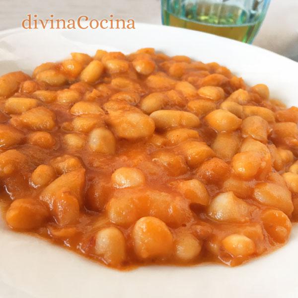 alubias con tomate estilo inglés (baked beans)