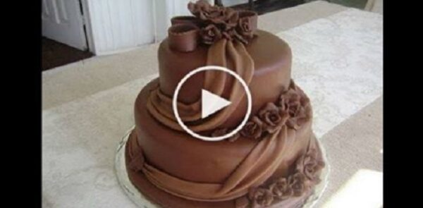 Aprende a hacer fondant de chocolate y forrar una tarta Si te gusta dinos HOLA y dale a Me Gusta MIREN …