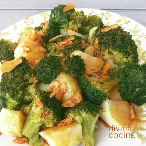 brócoli con patatas al ajoarriero brócoli con patatas al ajoarriero