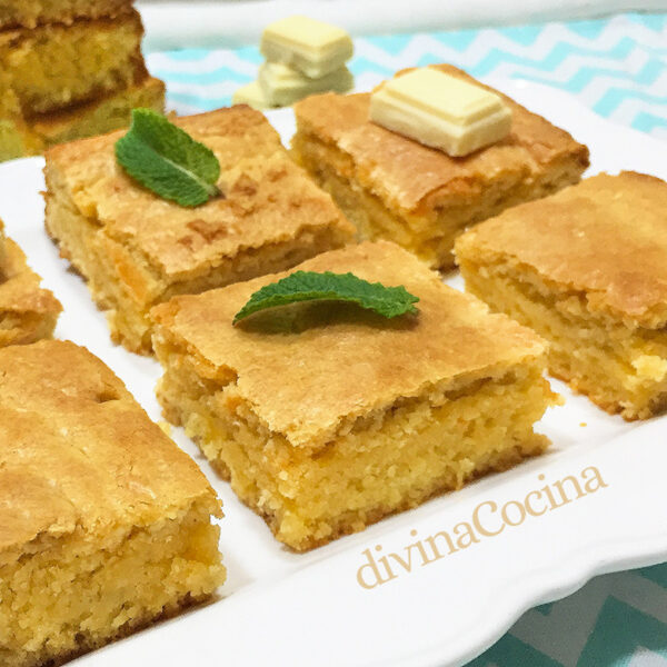 Brownie de chocolate blanco y almendras