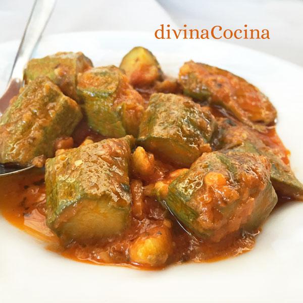 calabacines con tomate