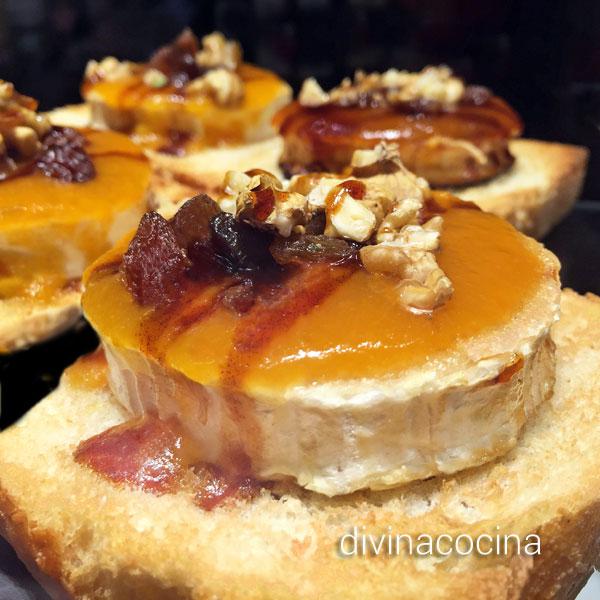 Canapés de queso de cabra y frutos secos