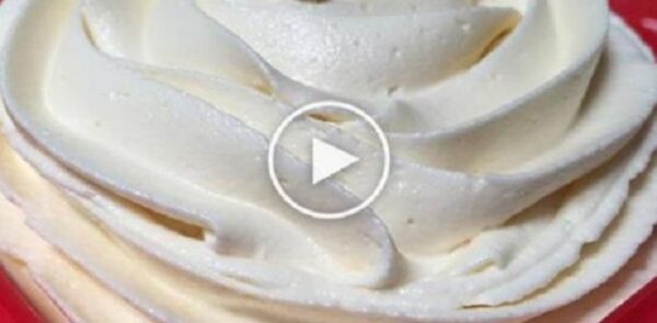 Cómo hacer Crema de mantequilla (ButterCream) En solo 4 minutos, Si te gusta dinos HOLA y dale a Me Gusta MIREN