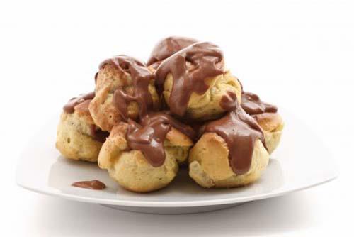 profiteroles cobertura de chocolate profiteroles cobertura de chocolate