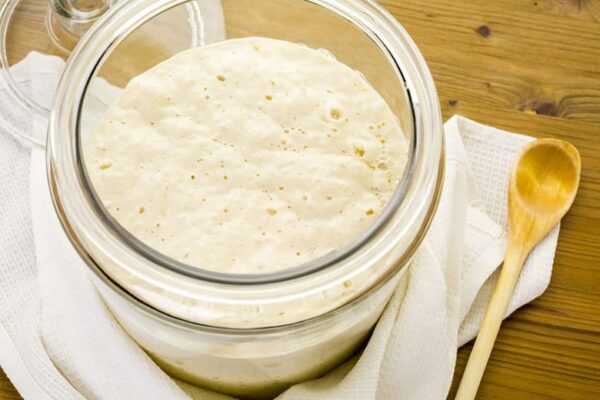 Cómo hacer masa madre (levadura natural)