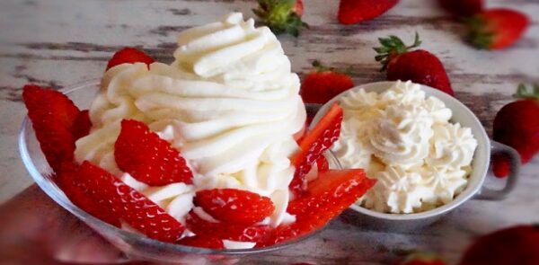 Como montar nata o crema de leche sin estabilizante  ” By lara ” Si te gusta dinos HOLA y dale a Me Gusta MIREN…