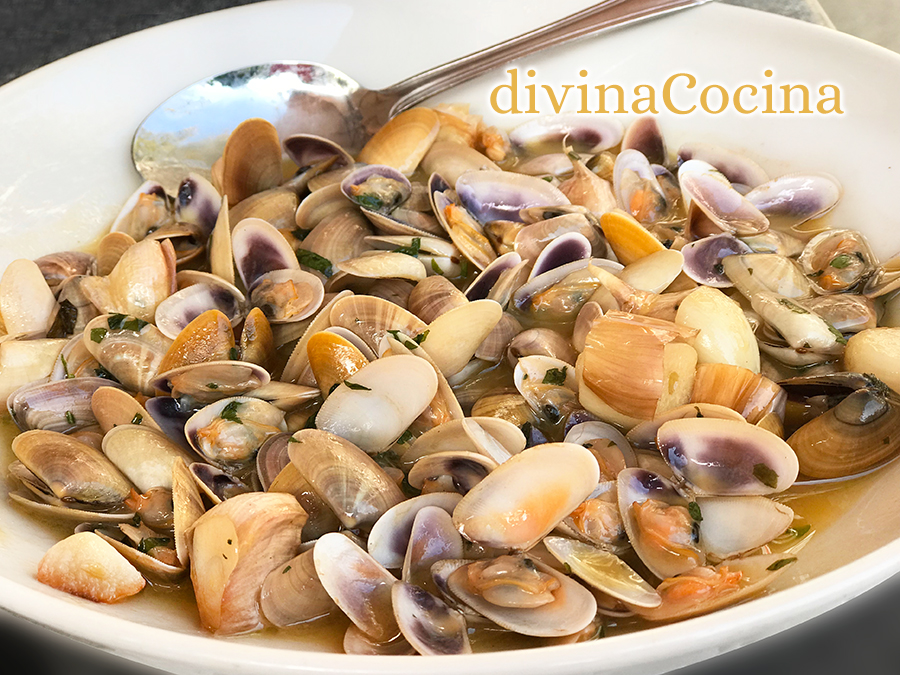 coquinas al ajillo bandeja servicio coquinas al ajillo bandeja servicio