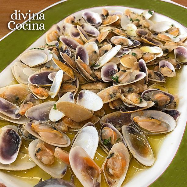 cquinas-al-ajillo-en-una-bandeja cquinas-al-ajillo-en-una-bandeja