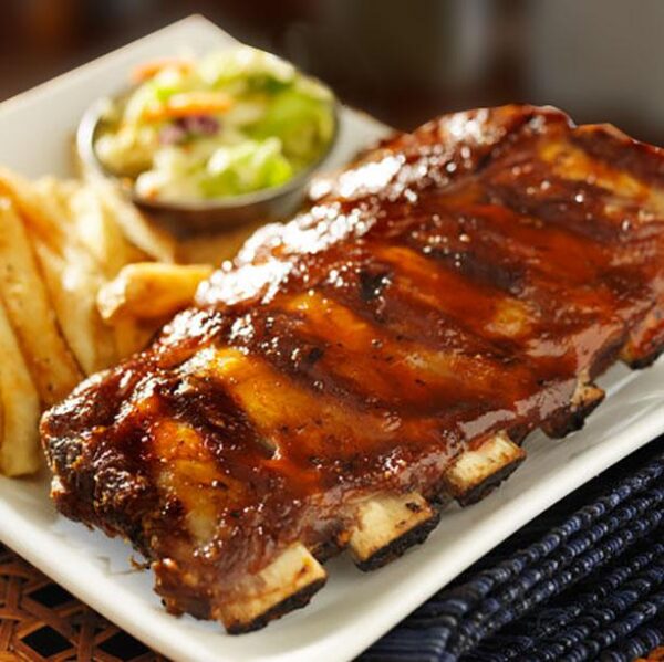 Costillar asado al estilo tex-mex