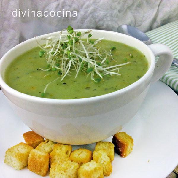 Crema de guisantes a la menta