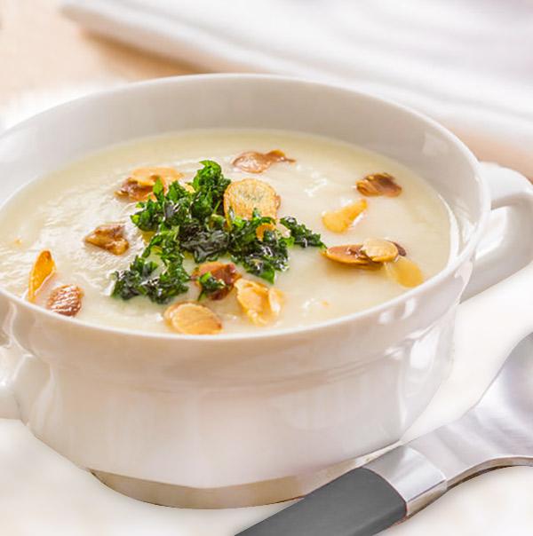 Crema de puerros y almendras Crema de puerros y almendras