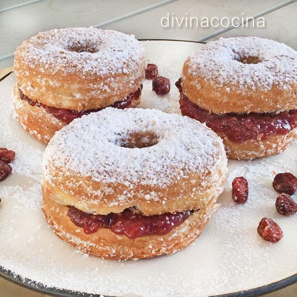 Cronuts fáciles con hojaldre