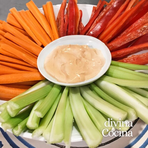 Crudités de verduras con salsas