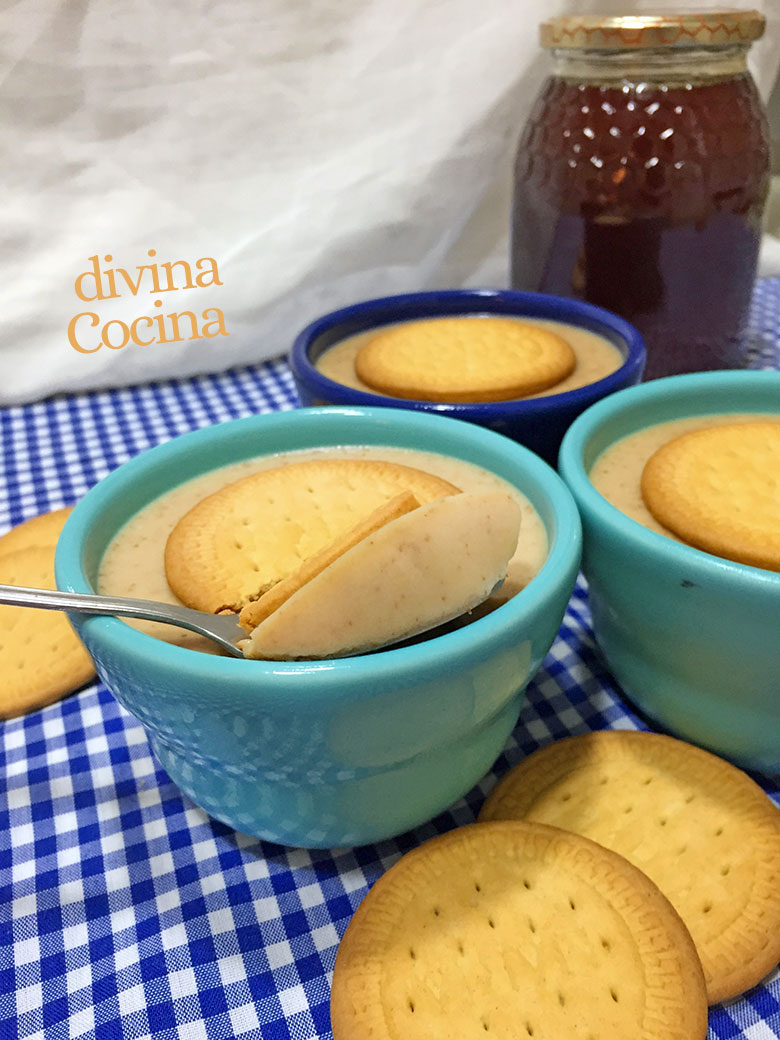 cuajada de galletas y miel cuajada de galletas y miel