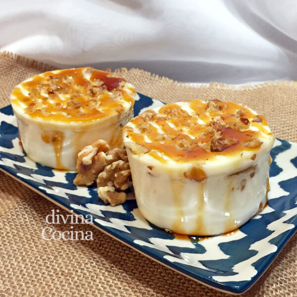 Cuajada de nata, queso y nueces