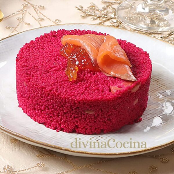 Cuscús rosa teñido con remolacha