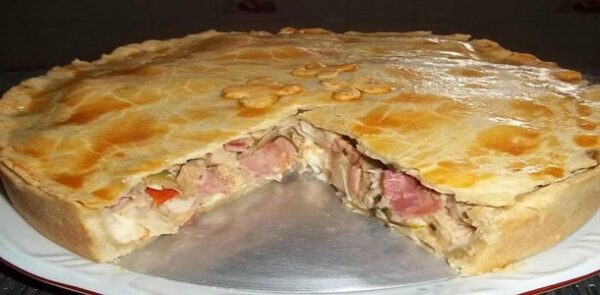 Empadão de palmito e presunto