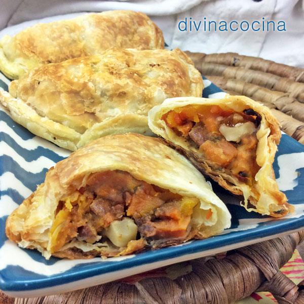 Empanadillas de batata, pasas y nueces