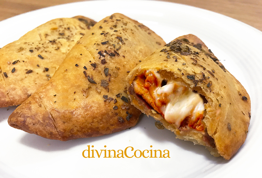 empanadillas de pizza mini calzone empanadillas de pizza mini calzone