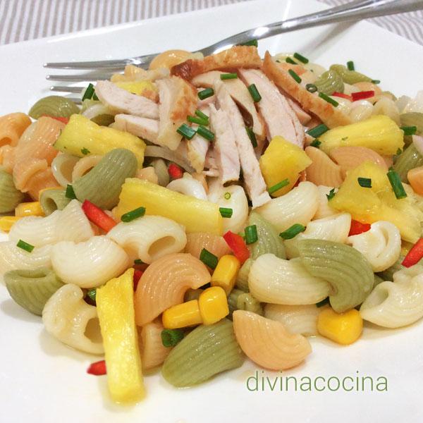 ensalada de pasta con pollo y fruta ensalada de pasta con pollo y fruta