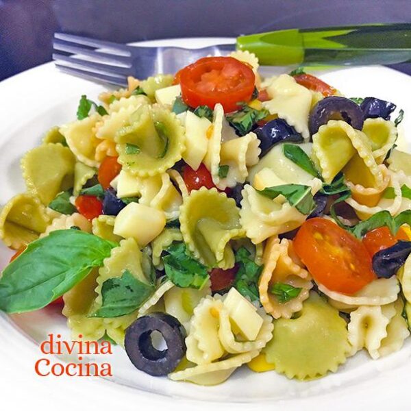 Ensalada de pasta estilo ‘caprese’