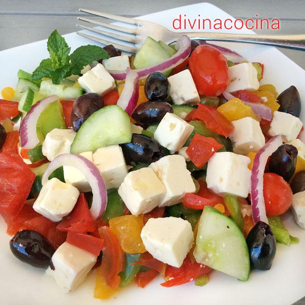 ensalada-al-estilo-griego ensalada-al-estilo-griego