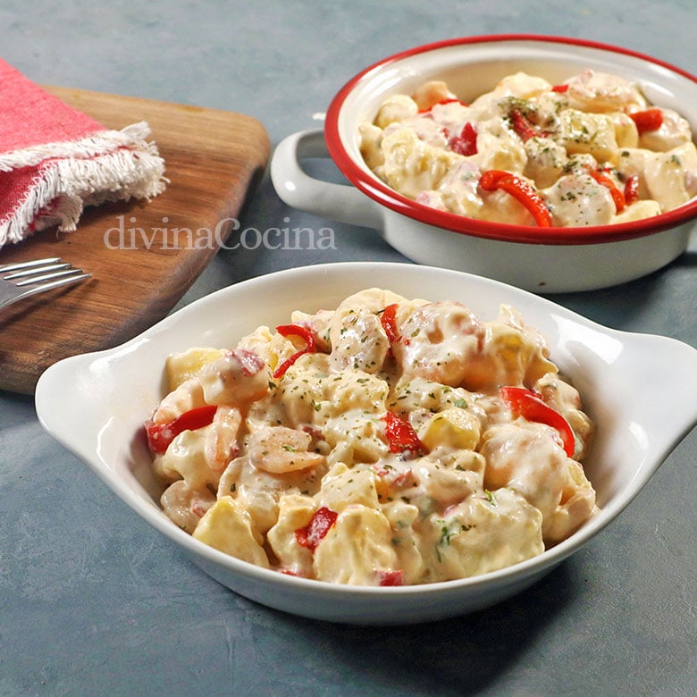 ensaladilla de gambas con alioli