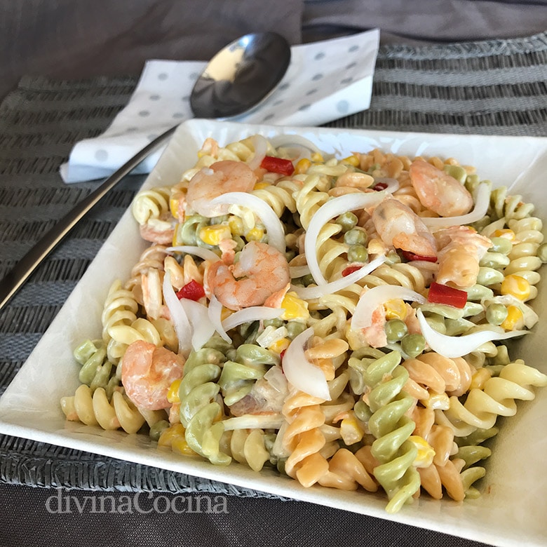 ensaladilla de pasta y gambas