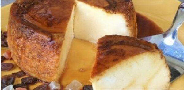 Este quesillo (o Flan) solo lleva 3 ingredientes y esta buenísimo! Si te gusta dinos HOLA y dale a Me Gusta MIREN …