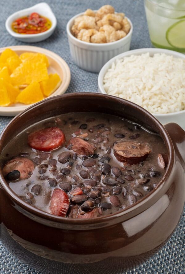 Feijoada brasileña, receta tradicional