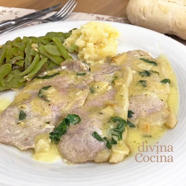 Filetes de lomo o pollo en salsa blanca