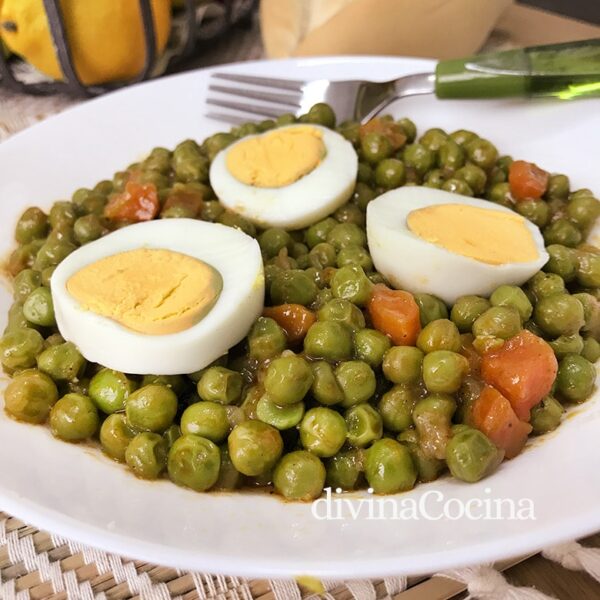 Guisantes en salsa ‘en colorao’