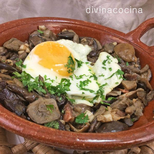 huevos con setas y jamón huevos con setas y jamón