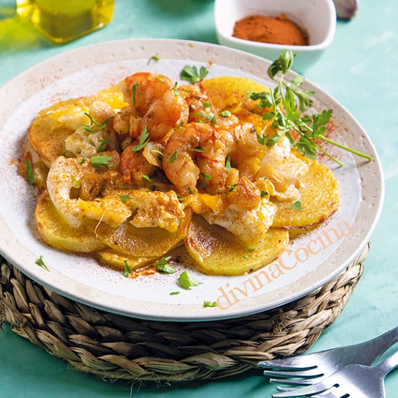 huevos fritos con gambones al ajillo huevos fritos con gambones al ajillo