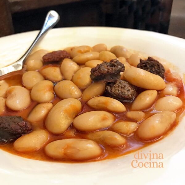 Judiones con chorizo y morcilla