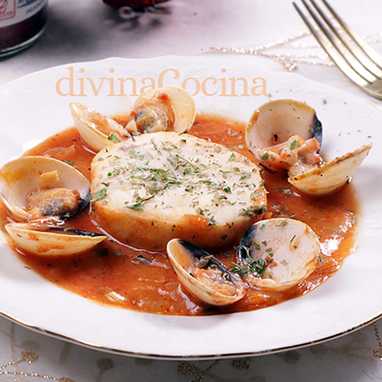 merluza en salsa de piquillos merluza en salsa de piquillos