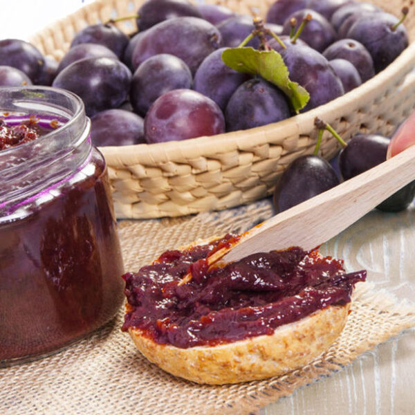 Mermelada de ciruelas fácil en microondas