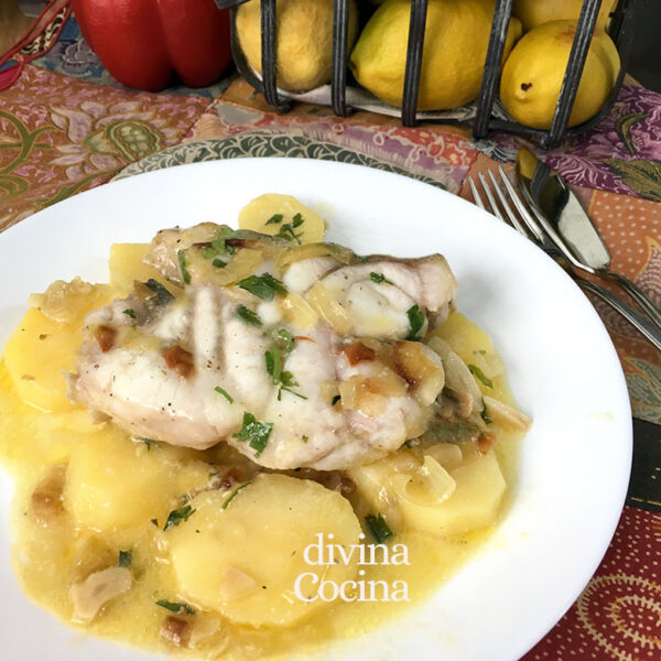 Mero encebollado al Jerez