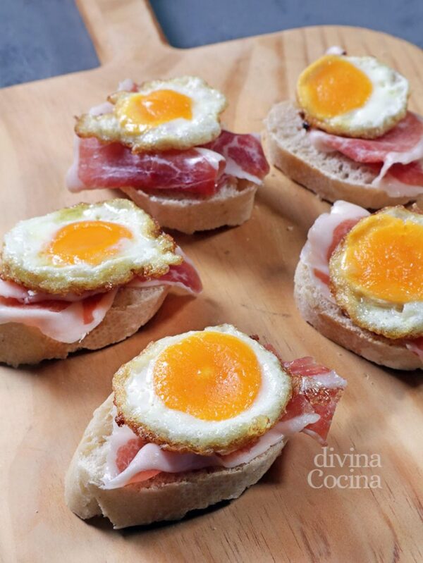 Mini huevos fritos congelados