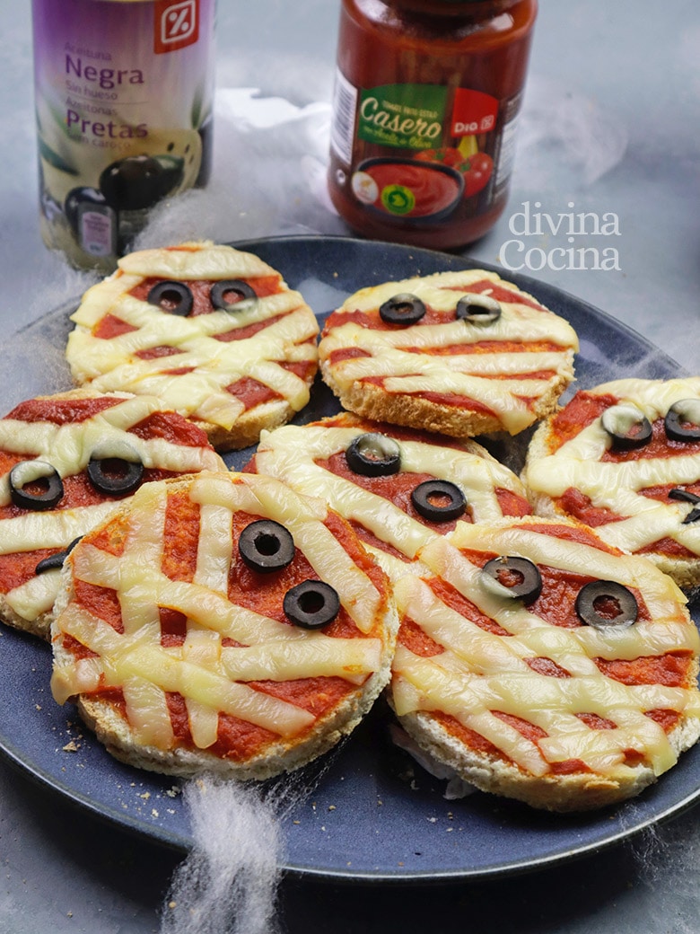mini pizzas momia halloween