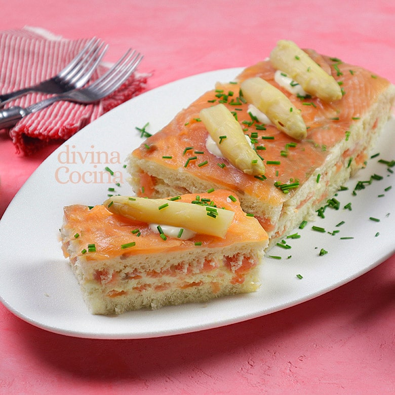 pastel de salmon y esparragos con pan de molde 