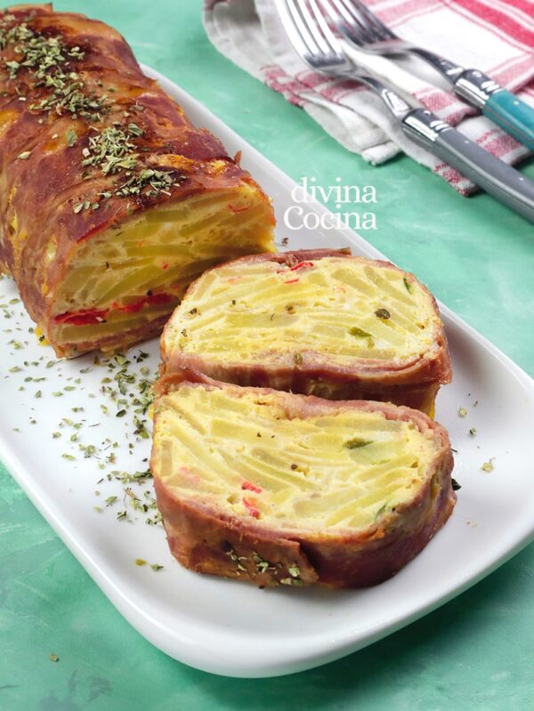 Pastel de tortilla de patatas y bacon