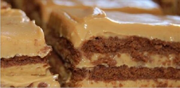 Pastel frio de cafe; no necesita hornear. 4 ingredientes y 3 pasos!! Si te gusta dinos HOLA y dale a Me Gusta MIREN …