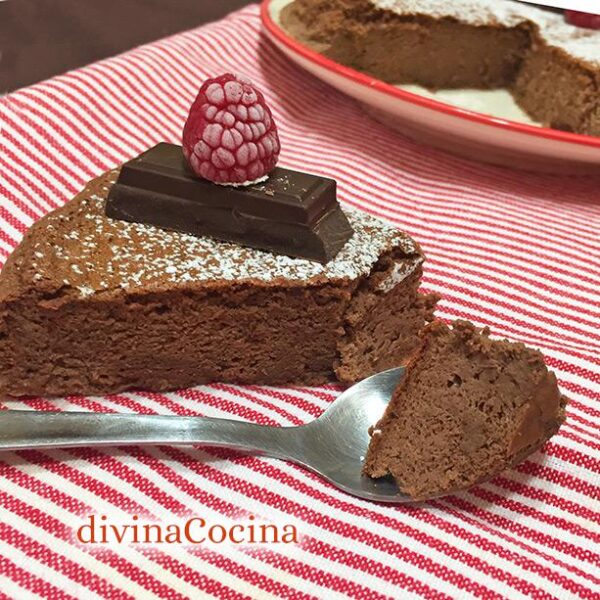 Pastel japonés de chocolate 3 ingredientes