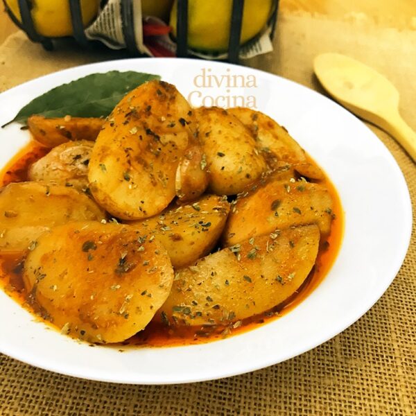 Patatas en adobo al estilo andaluz