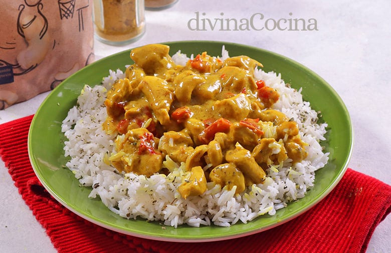pollo al curry con anacardos