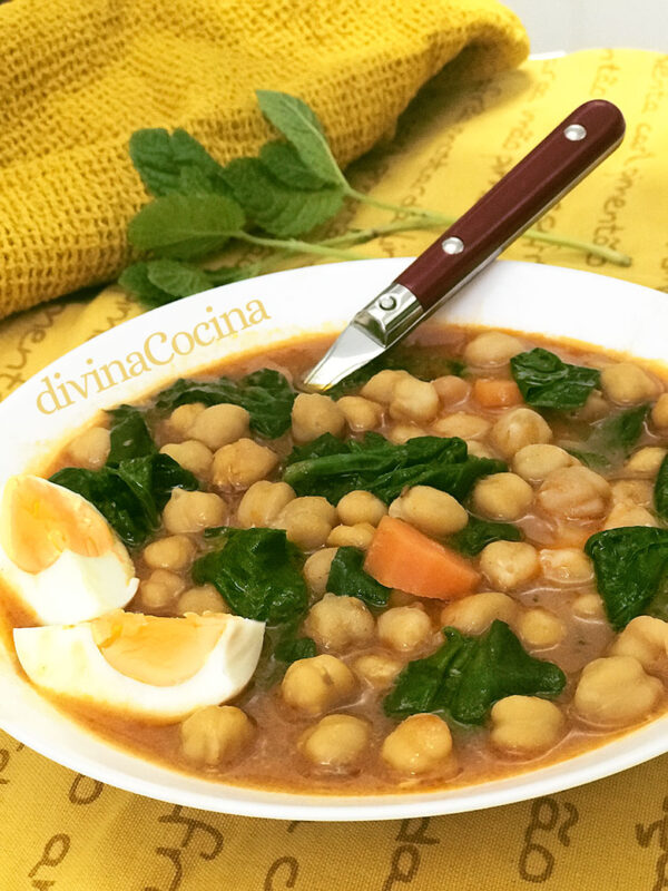 Potaje de garbanzos y espinacas
