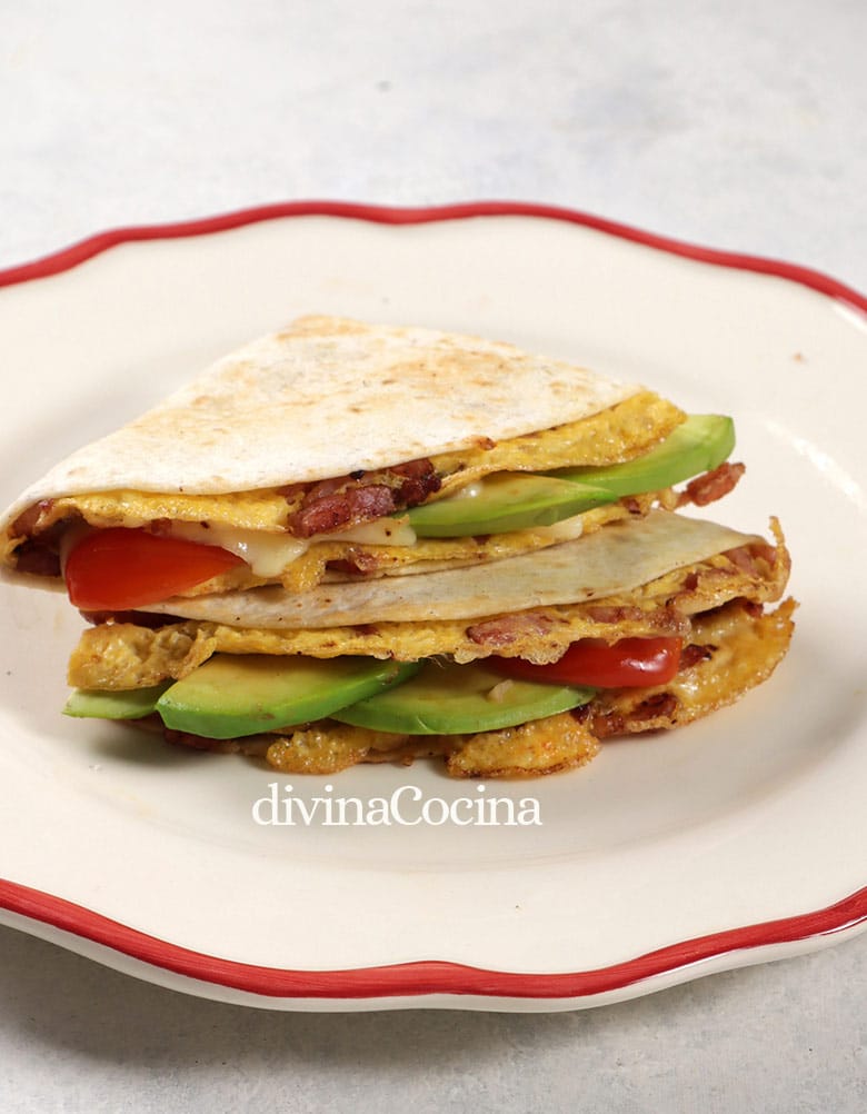 quesadilla de aguacate con tortilla quesadilla de aguacate con tortilla