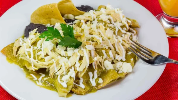 Receta de Chilaquiles verdes con pollo