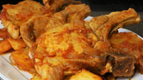 Receta de Chuletas de cerdo en salsa de cebolla